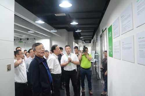 武維華、賴明、黃潤秋調(diào)研九三創(chuàng)享科技服務(wù)公司暨客家眾創(chuàng)空間信息技術(shù)咨詢服務(wù)發(fā)展情況